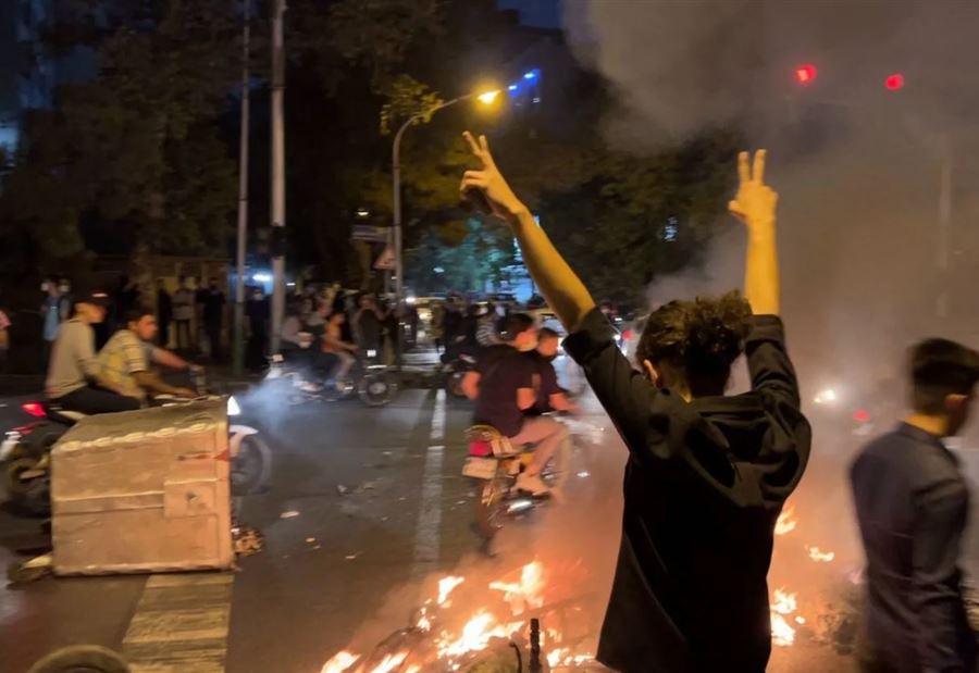 قائد "الحرس الثوري" يحذّر: اليوم هو آخر أيام الشغب!