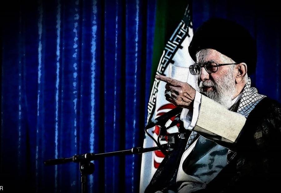 بـ "الحكومة الخفية".. خامنئي يحكم قبضته على السلطة
