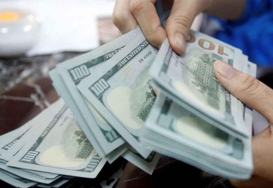 سعرُ صرف الدولار اليوم الإثنين 