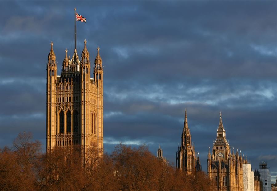 من رئيس وزراء بريطانيا إلى مذيع تلفزيوني!