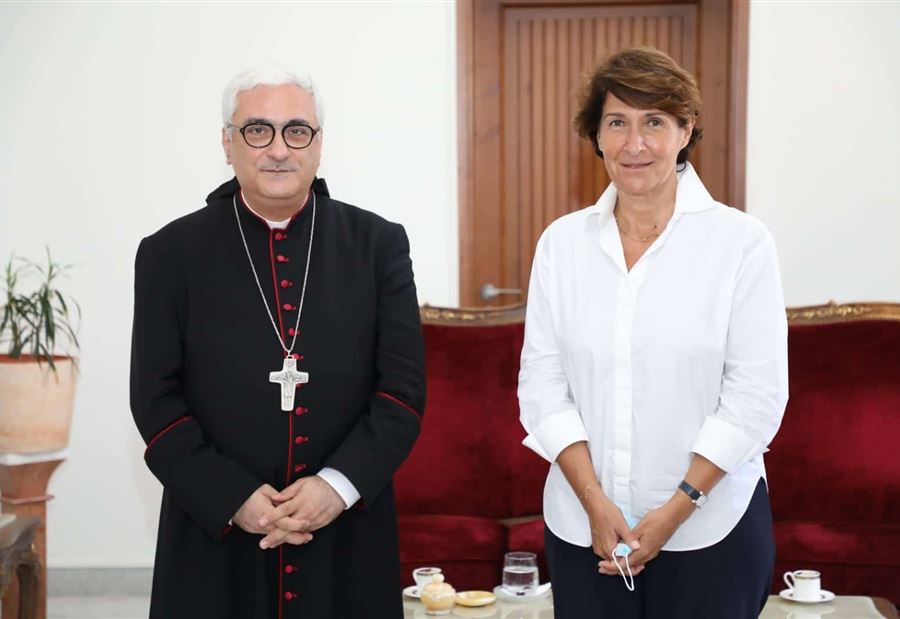  عبد الساتر  يشكر السفيرة الفرنسية 