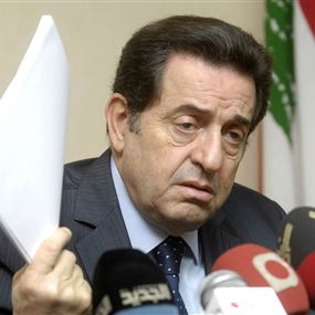 حرب: من سبب المشكلة يزايد في مجلس الوزراء