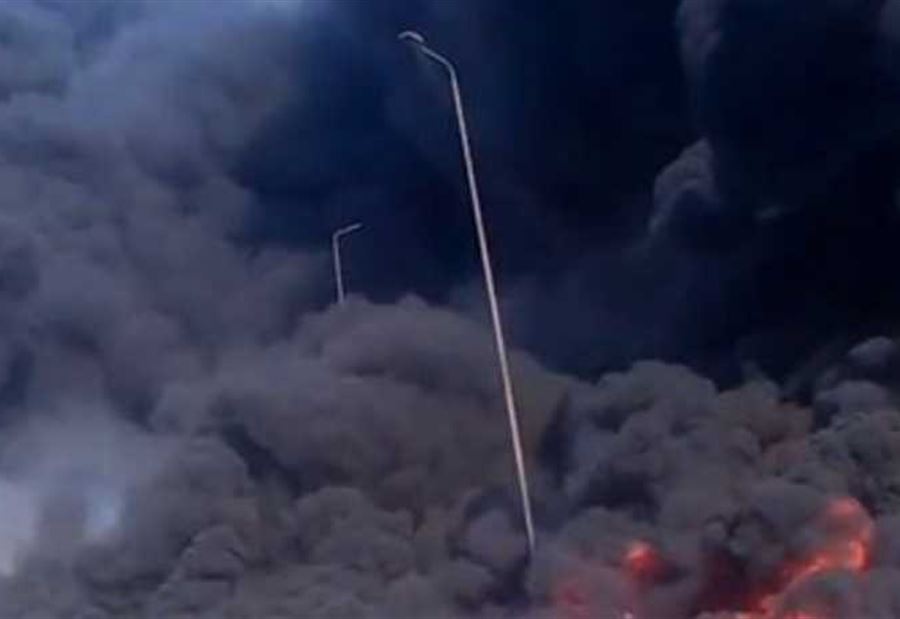 مصر..."حريقٌ هائلٌ" يلتهم عدة سفن