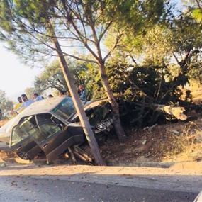 بالصورة: قتيل وجريح بحادث سير في كفرحبو ـ الضنية