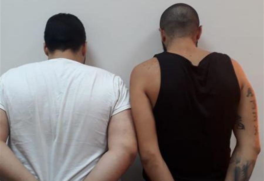 تحقيق يوقع مروجي مخدرات 