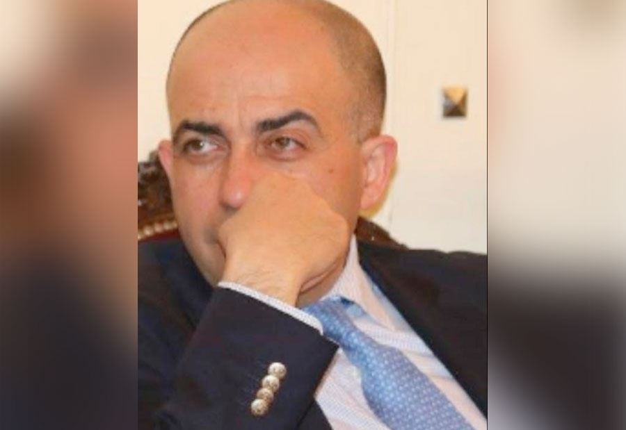 كنج خارج "التيار": حزب قيادته  تبدّي "راحة الكلب على رأي نائب"!