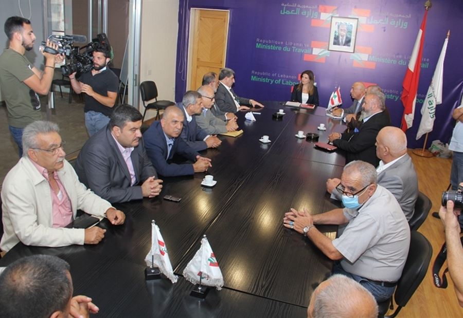 أوضاع قطاع النقل البري بين يمين ووفد الإتحادات 
