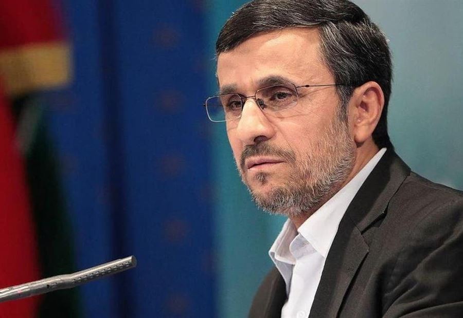 أحمدي نجاد يتلمس رأسه... "قد يغتالوني ويمشوا بجنازتي"!