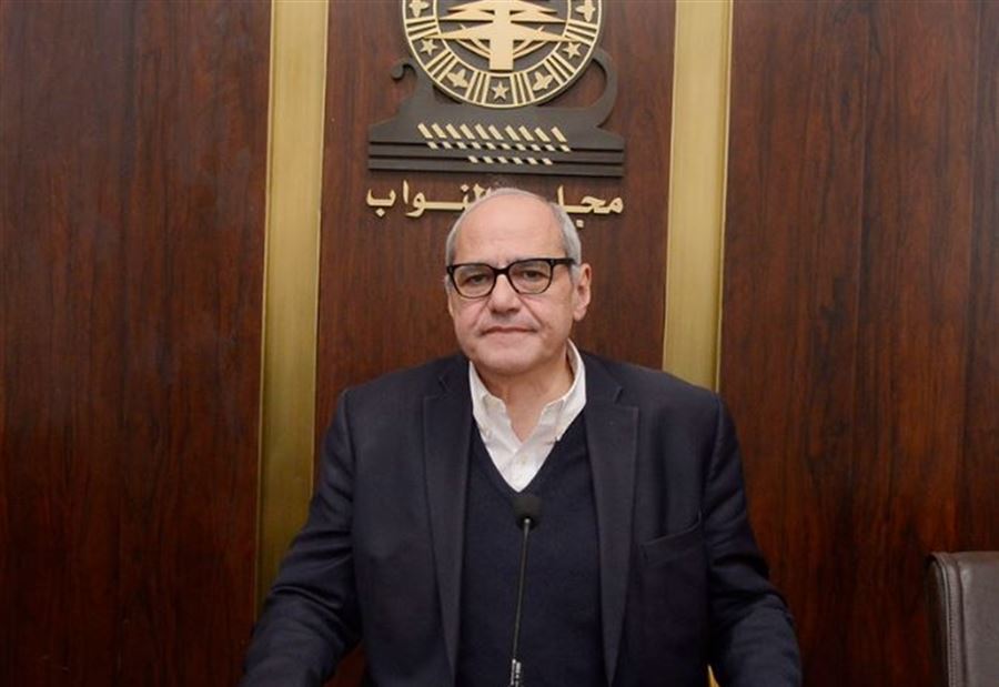 خلف: هل نستمرّ في الإنقلاب على الجمهورية؟!