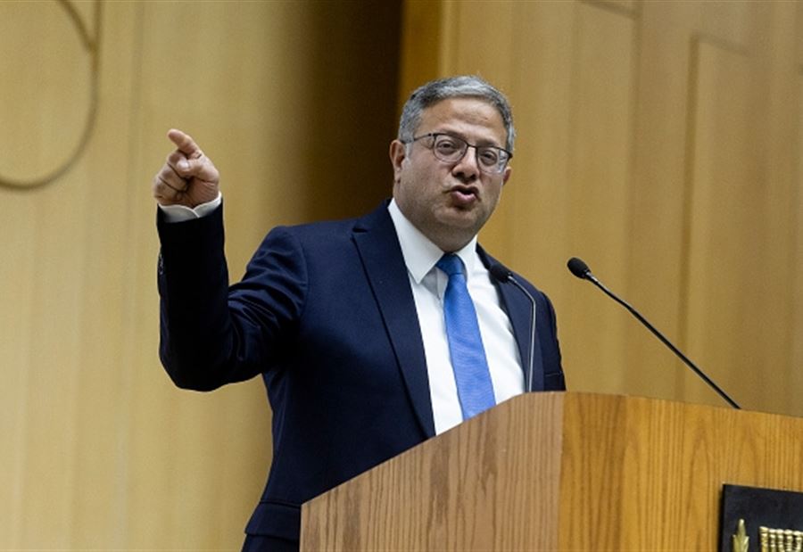"المؤمن لا يخاف"... بايدن يلوّح بعقوبات ضد بن غفير والأخير يردّ! "المؤمن لا يخاف"... بايدن يلوّح بعقوبات ضد بن غفير والأخير يردّ!