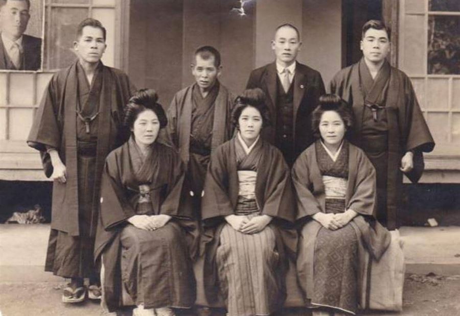 أكبر امرأة في العالم تدرس الحساب يوميا أكبر امرأة في العالم تدرس الحساب يوميا