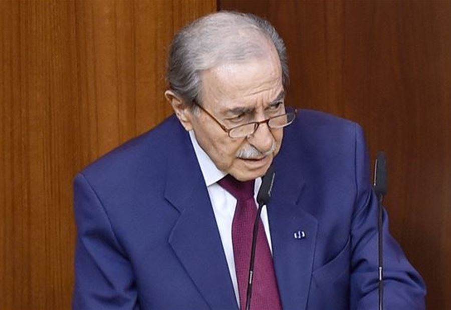 الخليل يتحدّث عن "بدعة فاضحة" للدستور