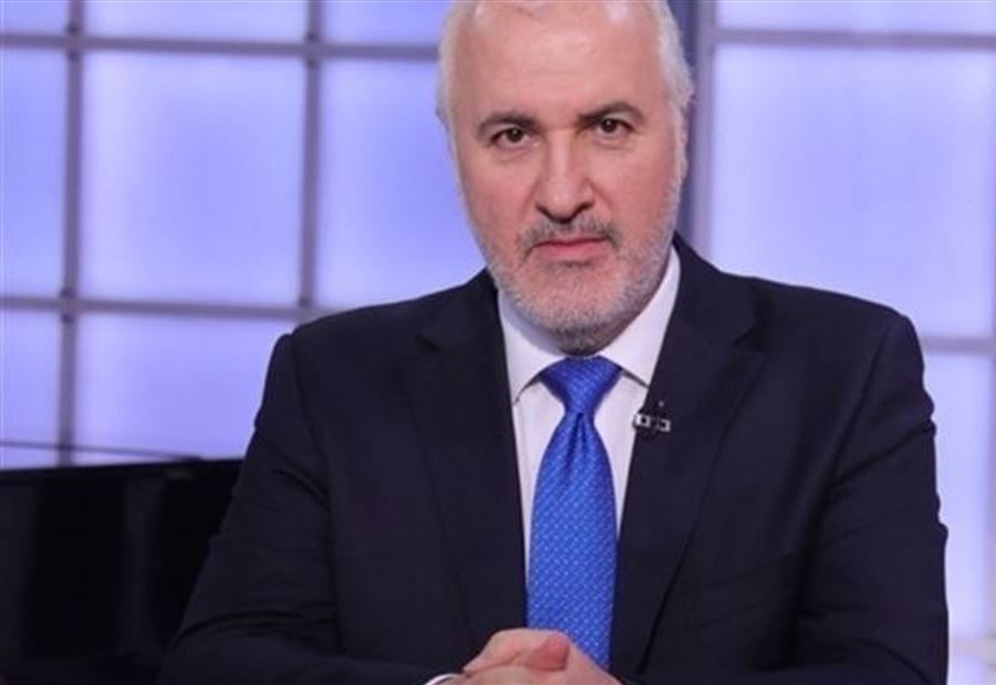 عزيز عن السياسيين.. "قديشن قادرين يعضوا على جوعن"