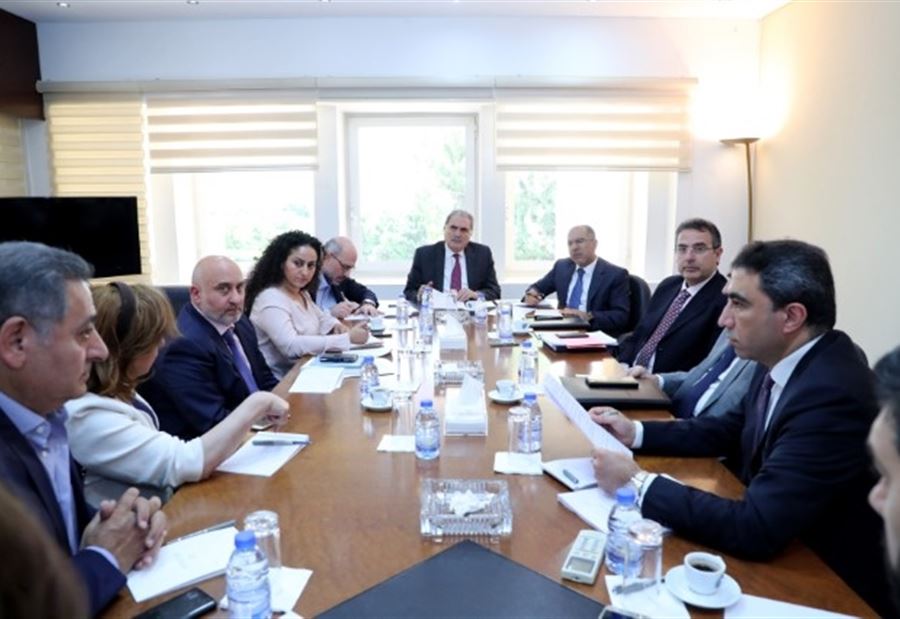 إنعقاد لجنة متابعة اعمال رئاسة لبنان للقمة الاقتصادية في بعبدا