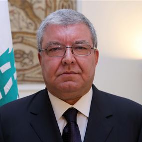 المشنوق وافق على البيان واعترض على وصف حزب الله بالارهابي 