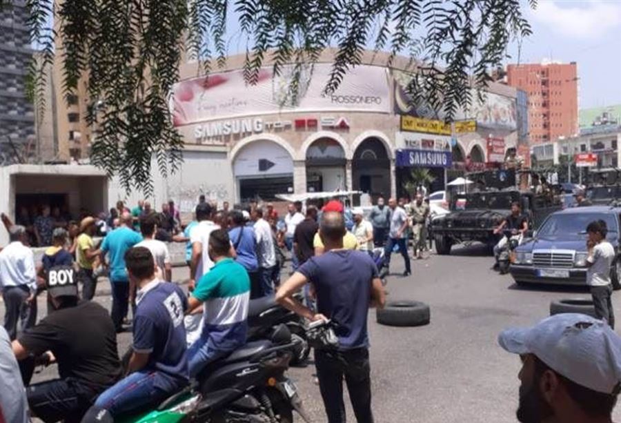 ناشط حاول الرمي بنفسه داخل قصر العدل في طرابلس