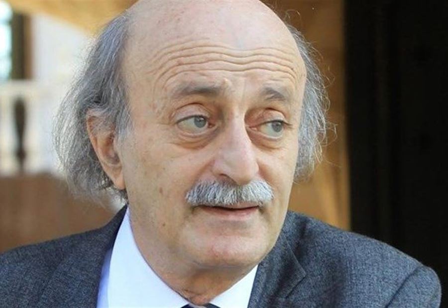 جنبلاط ينصح الغريب: "دع الغير يقوم بأدوار رستم غزالي"