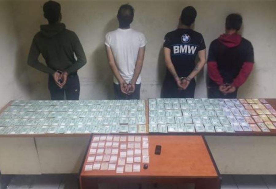 بعملية نوعية لـ"المعلومات"... توقيف شبكة مخدّرات تنشط بين الضّاحية وبعبدا