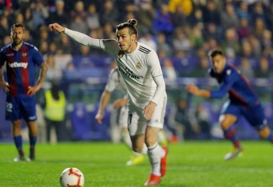 ريال مدريد يخرج من عنق الزجاجة بركلتي جزاء 