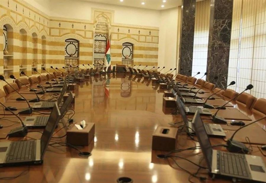 تعقيدات متناسلة تعترض مسار التأليف