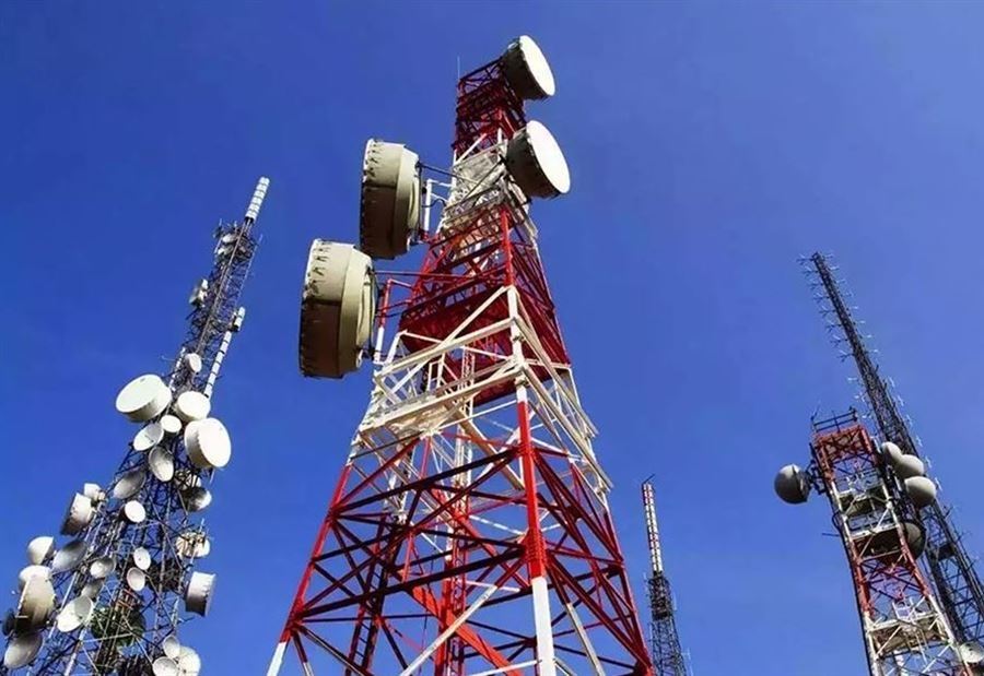 بعد تلويح موظفي الخليوي بالتصعيد... هل تتوقف الإتصالات؟