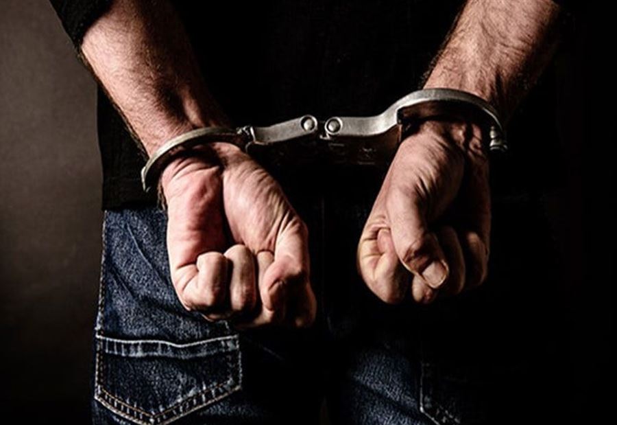 توقيف عصابة سلب في جبيل... بحوزتهم مسدساً وحبوبًا مخدّرة