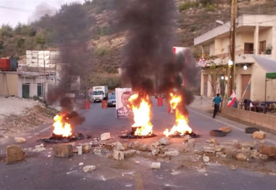 في اليوم الـ "29" من الثورة ... اليكم الطرقات المقطوعة 