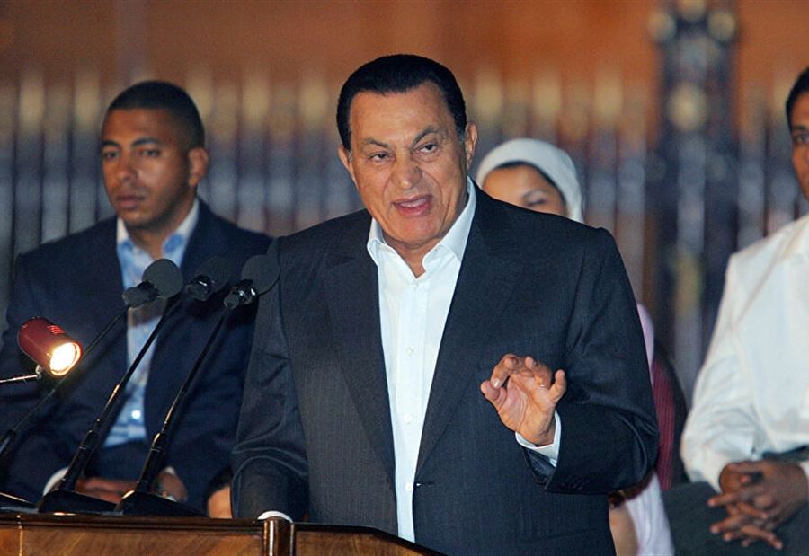 تفاصيلٌ تُكشف لأول مرة عن تدخل حسني مبارك في "دور الجاسوس" تفاصيلٌ تُكشف لأول مرة عن تدخل حسني مبارك في "دور الجاسوس"