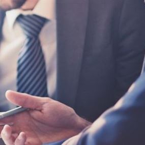 مستشار يعود للضوء بعد اختفائه