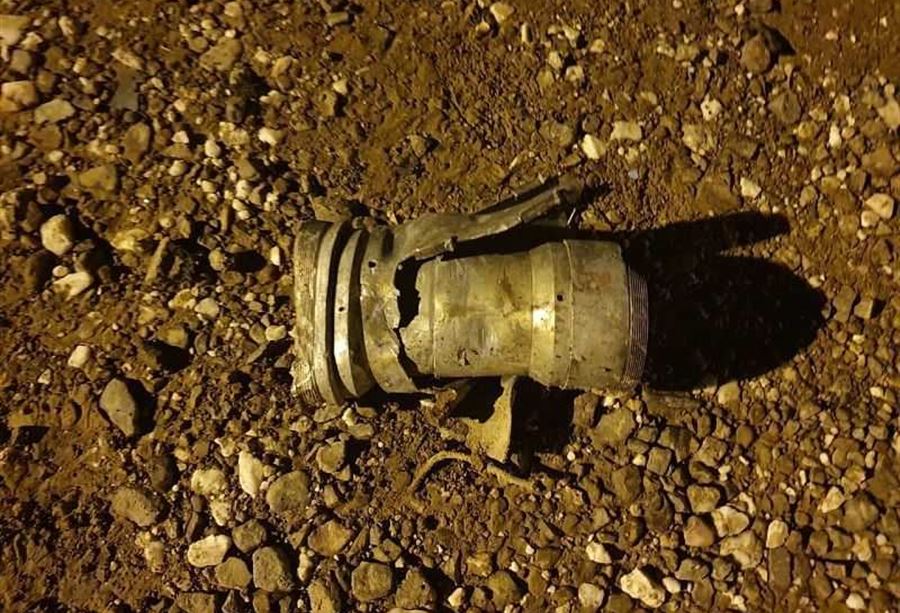 جرحى إثر سقوطِ قذيفةٍ حوثيةٍ في جازان جرحى إثر سقوطِ قذيفةٍ حوثيةٍ في جازان