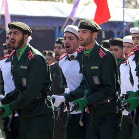 تقرير: إيران جندت آلاف الأفغان للقتال في سوريا