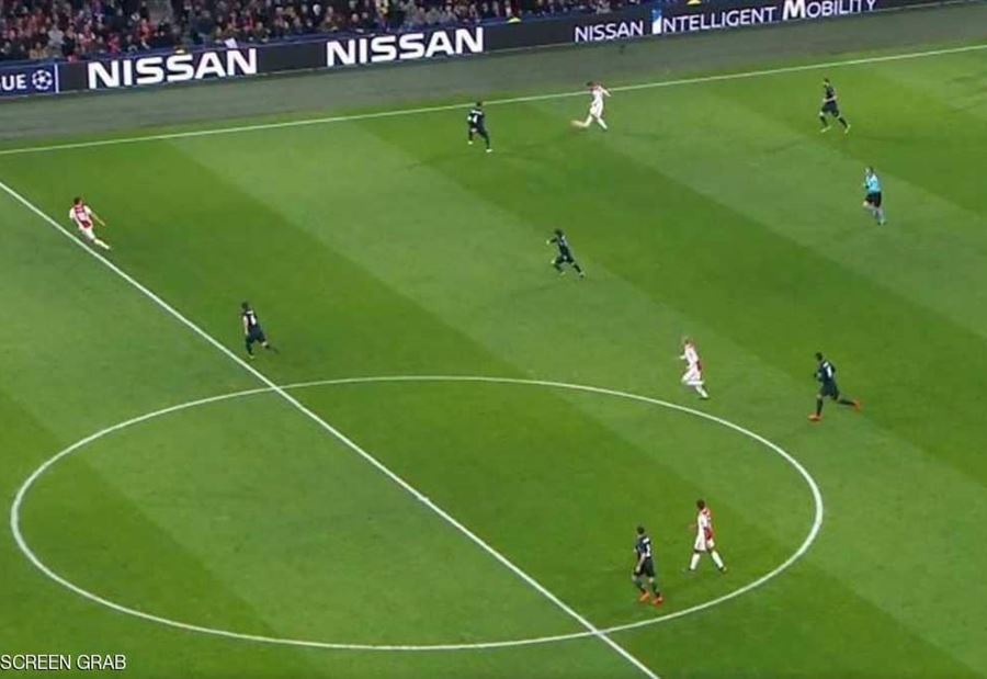هل وقف الحكم و"الفار" مع ريال مدريد ضد أياكس؟