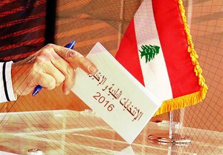 صقر رئيسا لبلدية الهرمل وصقر لبلدية القصر