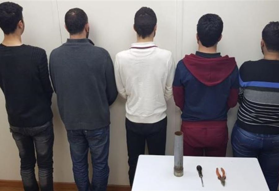 بالصورة: توقيف عصابة سرقة سيارات في جبل لبنان  