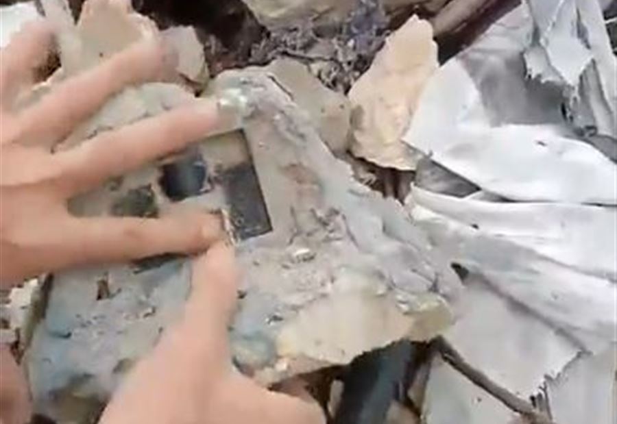 بالفيديو: كاميرات وأجهزة تنصت زرعتها إسرائيل في الجنوب بالفيديو: كاميرات وأجهزة تنصت زرعتها إسرائيل في الجنوب