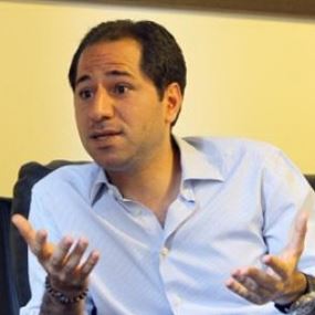 عتاب بين سامي الجميّل وسلام