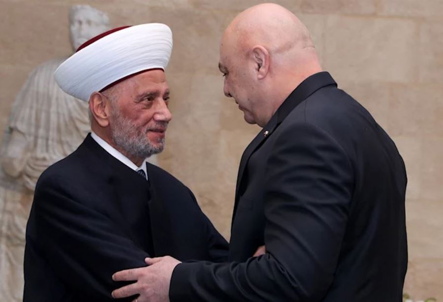 عون يطمئن على صحة دريان!