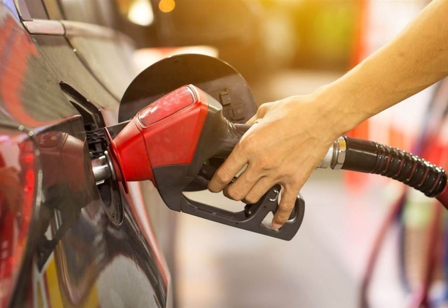 قلقٌ بشأن إرتفاع أسعار المحروقات... هل تتخطّى الصفيحة المليونَي ليرة؟!  قلقٌ بشأن إرتفاع أسعار المحروقات... هل تتخطّى الصفيحة المليونَي ليرة؟!