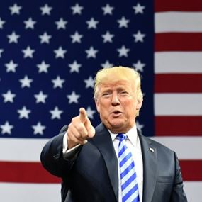 ترمب: "إعلان مهم" سيصدر بشأن التجارة مع الصين ترمب: "إعلان مهم" سيصدر بشأن التجارة مع الصين