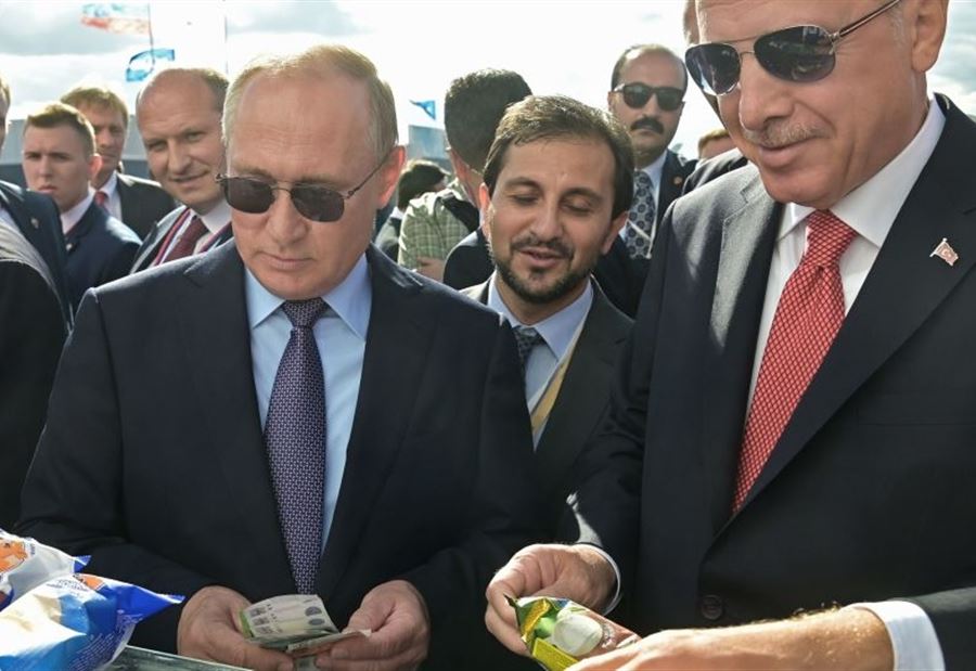 بالفيديو: بوتين يشتري البوظة لأردوغان.. "أعط الباقي للوزير"  