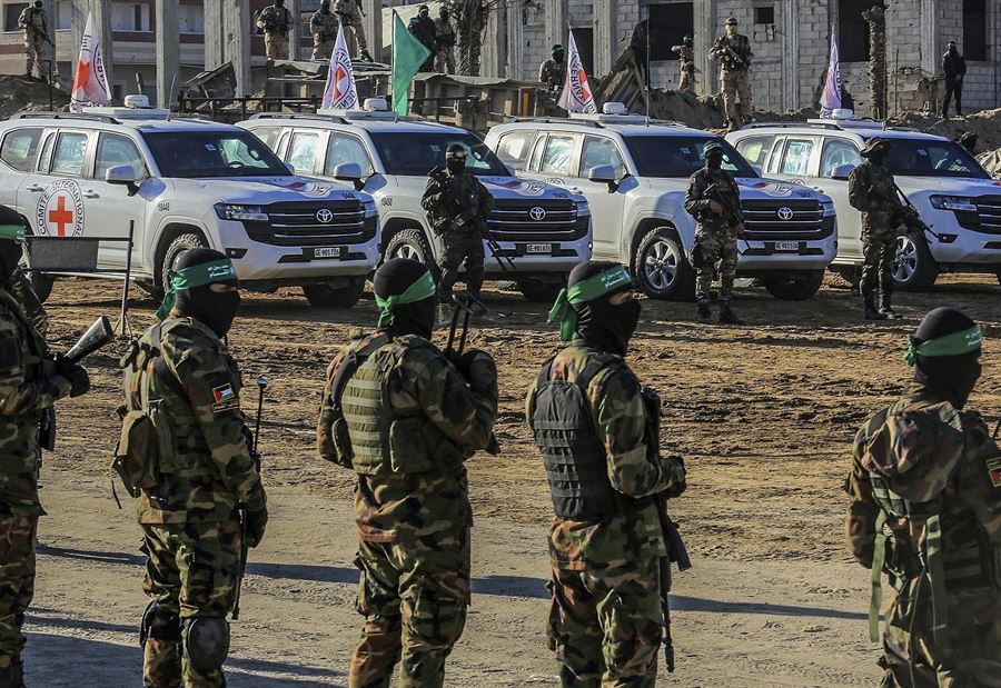 مع انتهاء المرحلة الأولى... "حماس" تتّهم إسرائيل بعرقلة الإتفاق