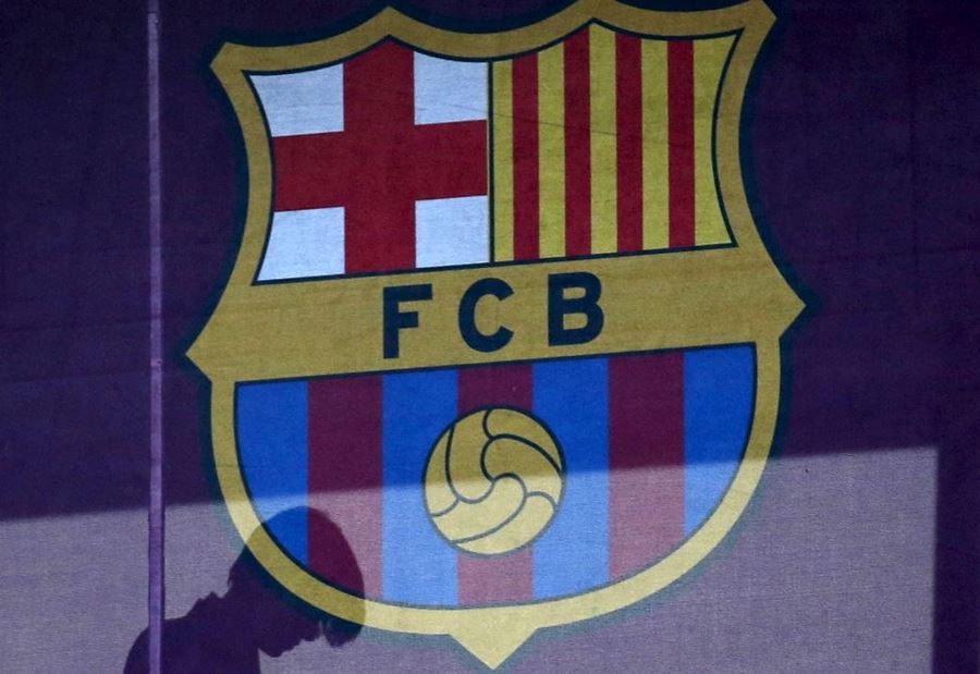 بعد مباراة الكلاسيكو... برشلونة يعلن إصابة لاعبه