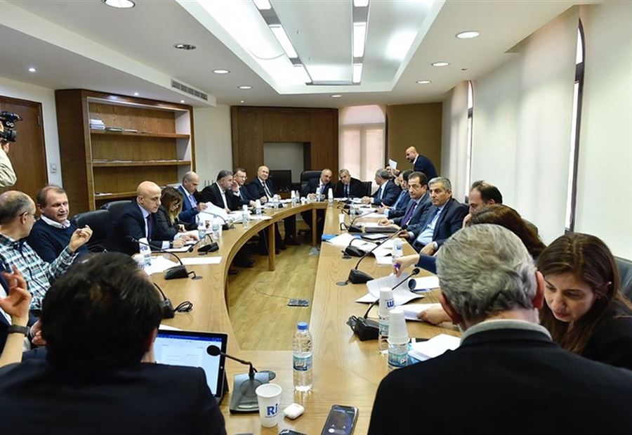 فرعية اللجان أقرت حق الانتفاع بالمياه