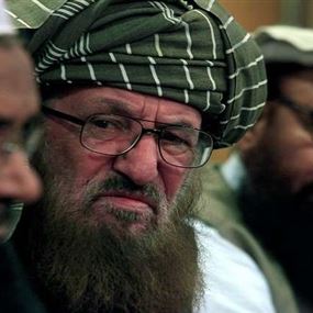 الأب الروحي لطالبان يستغيث بالصين