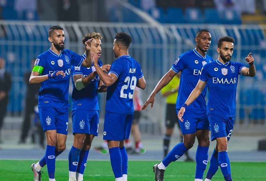 "طوفان الأقصى" تابع... صورة تثير الجدل في "الهلال" السعوديّ! "طوفان الأقصى" تابع... صورة تثير الجدل في "الهلال" السعوديّ!