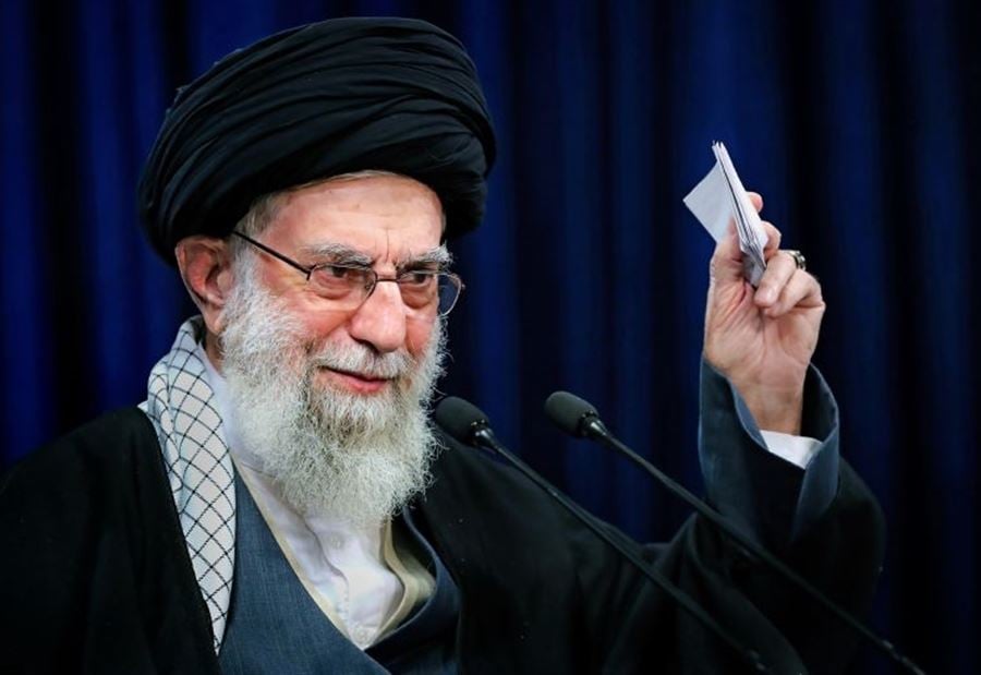 حساب خامنئي بالعبرية يُغلق بعد يوم على افتتاحه… إليكم السبب!