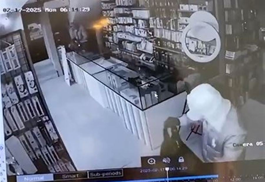 في وضح النهار... عملية سطو في جونية (فيديو)