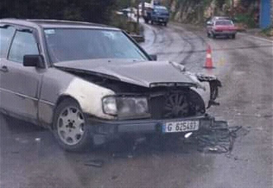 بالصورة: جريح على طريق بزال العكارية