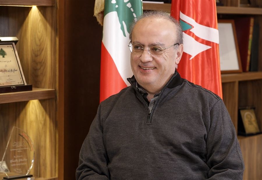 وهاب يميز نفسه عن المقررات الدرزية؟