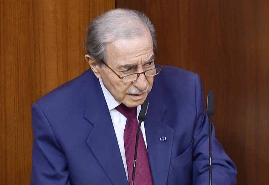 الخليل لـ عون: كن لكل لبنان!